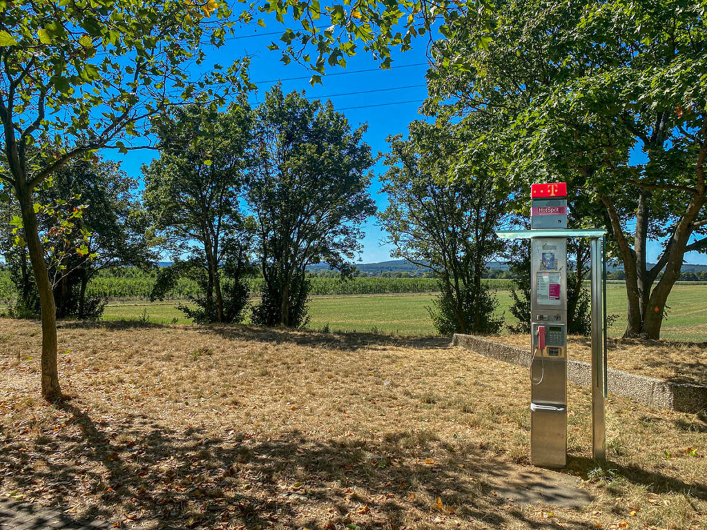 1406 20220812 telefooncel raststaette Peppenhove Rheinbach-Duitsland IMG_2510